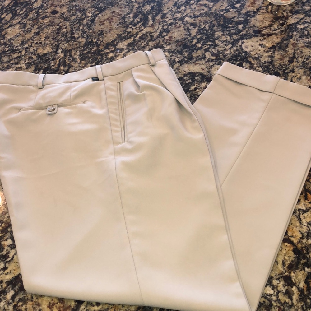 Dockers Pleated Tan Dress Pants 34x31